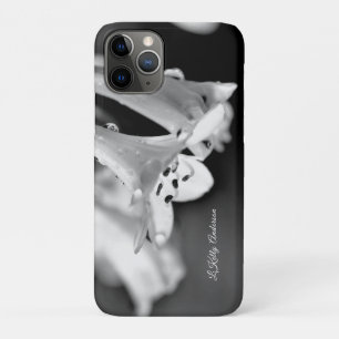 Capa Para iPhone 11 Pro Flor Preto e Branco Minimalista Moderno com Urso