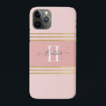 Capa Para iPhone 11 Pro Grelha de Monograma Dourada, Rosa-Blush<br><div class="desc">Proteja o seu telefone celular com este caso personalizado Iphone 11. Ele tem texto de cinza e um monograma branco inicial sobre um lindo fundo cor-de-rosa. Personalize o cobrir do Iphone com o nome e o início de sua escolha para fazer alguém se sentir especial. Faz um presente divertido para...</div>