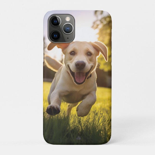 Capa Para iPhone 11 Pro Happy Labrador Puppy em execução (Verso)