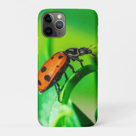 Capa Para iPhone 11 Pro Ladybug Leaf