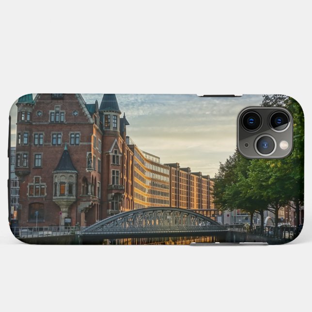Capa Para iPhone 11 Pro Max Hamburgo, Vista da Cidade da Alemanha (Verso (horizontal))