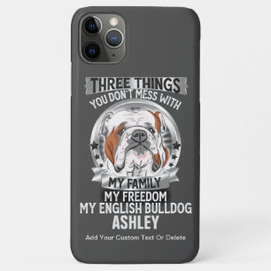 Capa Para iPhone 11 Pro Max Três Coisas Minha Família Meu Bulldog Inglês Liber