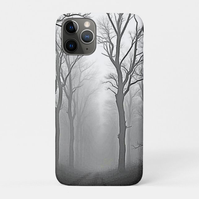 Capa Para iPhone 11 Pro Mysterious Foggy Forest Path (Verso)