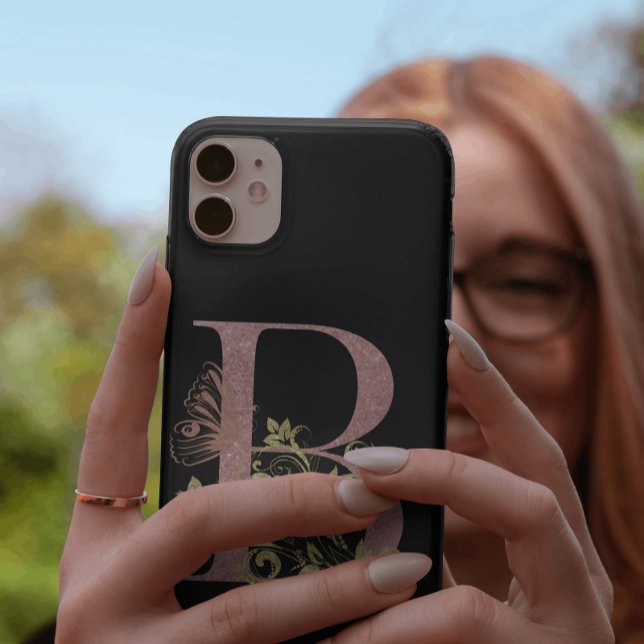 Capa Para iPhone 11 Pro Rico - Letra brilhante B rosa (Criador carregado)