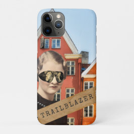 Capa Para iPhone 11 Pro Vintage Woman Trailblazer Kitsch Alterou Art