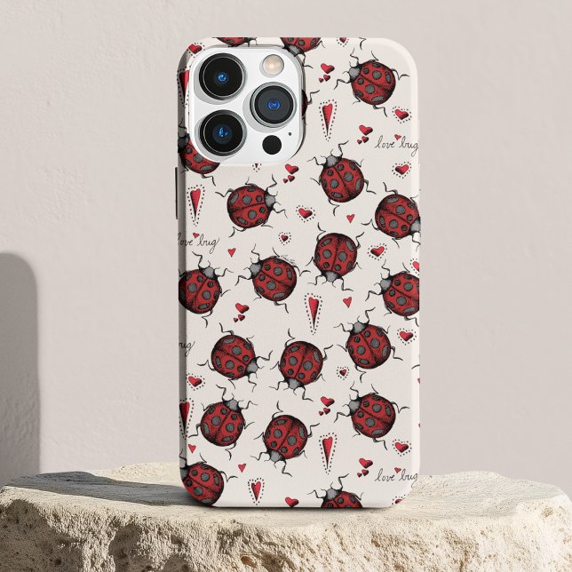 Capa Para iPhone 11 Red Ladybugs Hearts Love Inseto Insect (Cute Hand-Drawn Red Ladybugs, Red Hearts & Hand-Written "Love Bug" against a Cream Background.)