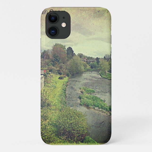 Capa Para iPhone 11 Rio Hafren em Newtown, Powys (Verso)