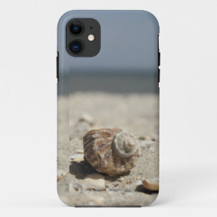 Capa Para iPhone 11 Seashells na areia pelo mar