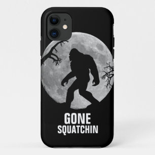 Capa Para iPhone 11 Squatchin ido com lua e silhueta