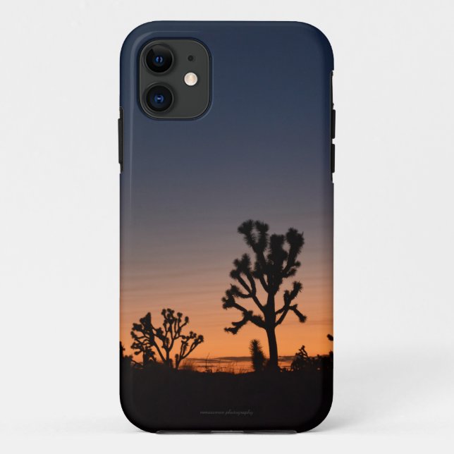 Capa Para iPhone 11 Sunset Joshua Trees (Verso)