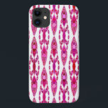 Capa Para iPhone 11 Tribal Batik - Burqundy e Fuchsia Rosa<br><div class="desc">Impressão do tecido batik de inspiração tribal - tons de burquinho / marrom e cor-de-rosa pálido a fundo,  cor-de-rosa,  sobre fundo branco</div>