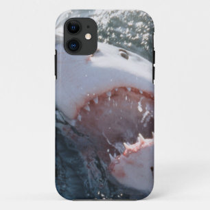 Capa Para iPhone 11 Tubarão Branco no mar