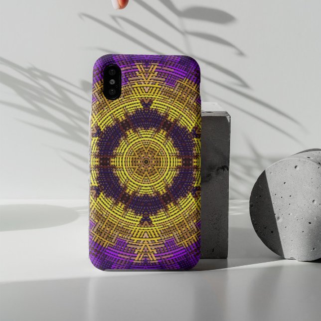 Capa Para iPhone 11 Weave Mandala Amarelo e Roxo (Criador carregado)