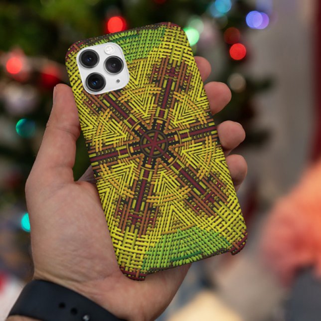 Capa Para iPhone 11 Weave Mandala Red Yellow e Green (Criador carregado)