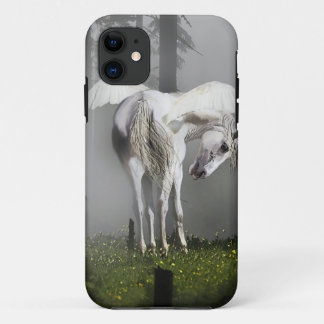Capa Para iPhone 11 White Pegasus e Misty Forest Fantasy Art