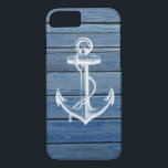 Capa iPhone 8/ 7 Âncora e madeira brancas do azul do vintage<br><div class="desc">Uma âncora e um vintage brancos desvaneceram-se os painéis de madeira azuis. Um design popular no fundo de madeira da textura. O presente original perfeito para cada ocasião</div>