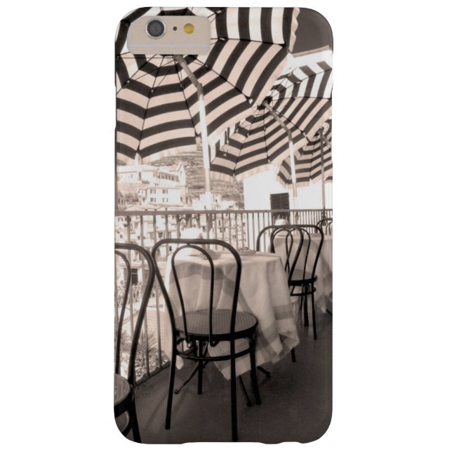 Capa Para iPhone, Case-Mate Balconha de restaurante Quaint, Itália (Verso)