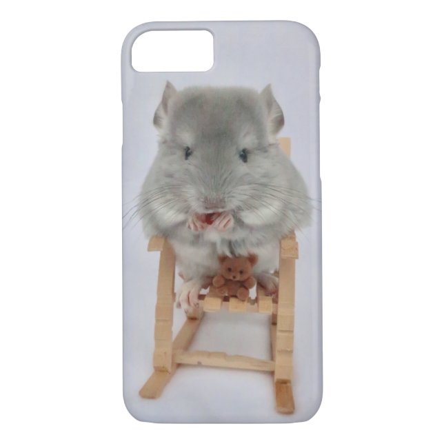 Capa Para iPhone, Case-Mate Bebê chinchila sentado em cadeira com ursinho (Verso)