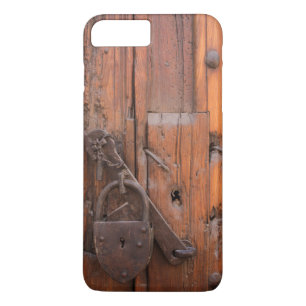 Capa iPhone 8 Plus/7 Plus Cadeado em porta de madeira