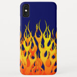Capa Para iPhone XS Max Chamas de Corrida Clássica Fogo em Azul Marinho<br><div class="desc">Uma faixa de pinos laranja quente com rajada quente chama decor design gráfico que pode sempre servir para um presente personalizado excelente para você mesmo ou para alguém especial na sua lista, estes certamente farão uma impressão em qualquer ocasião festiva. Envie-nos um e-mail usando o link de e-mail "Pergunte a...</div>