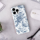 Capa Para iPhone Da Case-Mate Elegante Vintage Francês Gravado Floral Toile-Blue<br><div class="desc">Padrão de madeira elegante e ornamentado, azul e branco, toile de jouy, com flores exóticas, vinhas e folhagem entrelaçadas com glândulas e cestos de rosas. Este padrão foi adaptado de um fragmento histórico têxtil francês cerca de 1910 na coleção Smithsonian. O padrão é de alta resolução, mas não pode ser...</div>