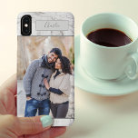 Capa Para iPhone Da Case-Mate Foto de Retrato Personalizado na Cinza<br><div class="desc">Capas de iphone personalizada com sua foto favorita e seu nome. O modelo está pronto para que você adicione sua foto, que será exibida no formato de retrato. O design tem um fundo de cinza de na moda e seu nome é escrito em um roteiro elegante. Projetado para o iphone...</div>
