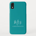Capa Para iPhone Da Case-Mate Futuro, Sra. Vibrant Green Chic Bride<br><div class="desc">A futura Sra. capa de telefone com guião branca em um fundo verde brilhante. Celebre seu casamento em estilo com um toque de elegância verde tropical. Basta adicionar seu nome a esta design na moda feminina. Desenvolvido exclusivamente para você pelo Happy Dolphin Studio. Se precisar de ajuda ou produtos correspondentes,...</div>