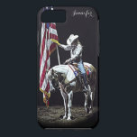 Capa iPhone 8/ 7 Orações de Stampede<br><div class="desc">Uma bela fotografia da vaquinha num palomino e cavalo de pintura branco segurando a bandeira americana durante o Hino Nacional no Stampede do Rio Cobra de 2014. Personalize com o seu nome. Faz uma oferta/estocagem de excelente para o seu fã de rodeio ou amante de cavalos! Fotografia e design por...</div>