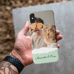 Capa Para iPhone Da Case-Mate Presente de vírgula de Foto e Nome Personalizado d<br><div class="desc">Apresentando a família moderna Foto e nome personalizado Mint Gift! Este presente exclusivo e ponderado foi concebido para celebrar e valorizar os momentos especiais da sua família.Dê o dom das memórias prezadas e da doçura personalizada com a Foto da Família Moderna e o Nome Personalizado Mint Gift. É uma maneira...</div>
