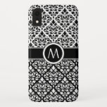 Capa Para iPhone Da Case-Mate Rolar Damasco 2Parte Ptn BW e Banda (Personalizado<br><div class="desc">Rolar e damasco de folha em um padrão de duas partes no estilo vintage, com detalhes brancos em um fundo preto no fundo e detalhes em preto em um fundo branco no topo com banda central e letra/inicial cercada para se alterar para você mesmo para fazer uma capa de telefone...</div>