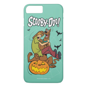 Capa iPhone 8 Plus/7 Plus Scooby-Doo e susto desgrenhado do Dia das Bruxas