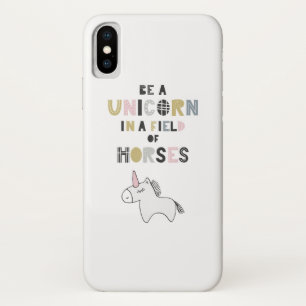 Capa Para iPhone Da Case-Mate Seja um unicórnio em um campo dos cavalos