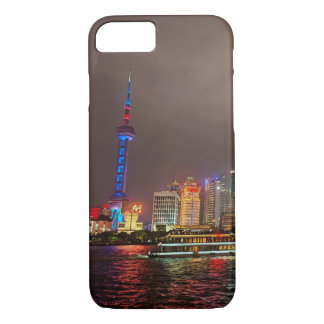 Capa iPhone 8/ 7 Sonhos Elétricos - Futurística Shanghai Skyline, A