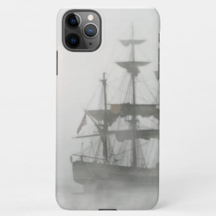 Capa Para iPhone Cinza de Nave Pirata Assombrada
