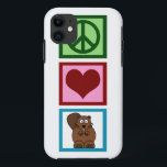 Capa Para iPhone Da Case-Mate Beavers do Amor pela Paz<br><div class="desc">Um sinal de paz,  coração,  e um castor bonitinho em um presente bonito de Beavers do Amor pela Paz.</div>