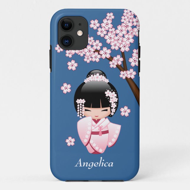Capa Para iPhone Da Case-Mate Boneca Kawaii Kokeshi de Quimono Rosa no Azul (Verso)