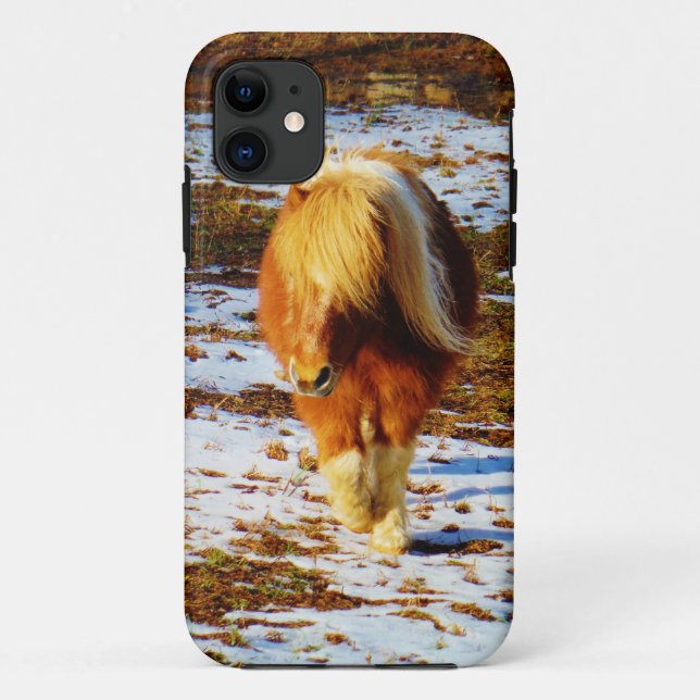 Capa Para iPhone Da Case-Mate Cavalo marrom e minúsculo creme na neve. (Verso)