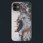 Capa Para iPhone Da Case-Mate Cena de neve de inverno com preto giro e cão bronz<br><div class="desc">Esta imagem original de Natal é uma pintura de um pequeno cão preto e mestiço muito bonito, ele está cheirando e coçando a espessa camada de neve recém-caída que ele acabou de descobrir pela primeira vez no jardim. Este pequeno cão chama-se Eddie, ele é um cão de cruzamento de german...</div>
