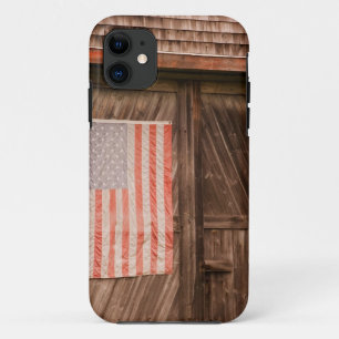 Capa Para iPhone Da Case-Mate Maine, Bandeira Americana desbotada na porta de um
