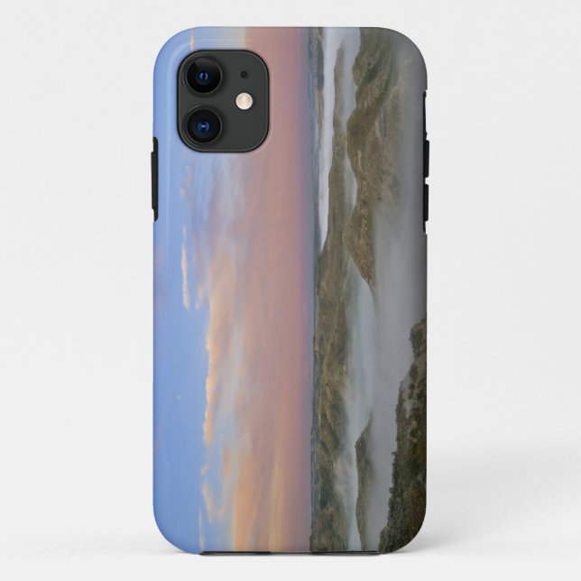 Capa Para iPhone Da Case-Mate Névoa do rio Little Missouri paira no (Verso)