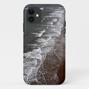 Capa Para iPhone Da Case-Mate Ondas quebrando em uma praia arenosa