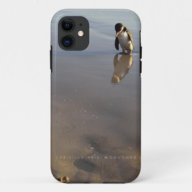 Capa Para iPhone Da Case-Mate Praia indo no pinguim (Verso)