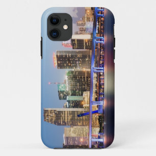 Capa Para iPhone Da Case-Mate Skyline iluminada de Miami do centro no crepúscul