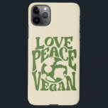 Capa Para iPhone Love Peace Vegan Slogan Vegetarian Funny<br><div class="desc">Esta design é para vegetarianos movidos por plantas que sabem que animais são amigos, não comidas. Esta design de Vegan do Peace Love também está disponível em diferentes produtos, incluindo adesivos, canecas, t-shirts, capas de telefone, veja abaixo! Para comprar deste design, escolha seu produto favorito, clique em adicionar e fazer...</div>
