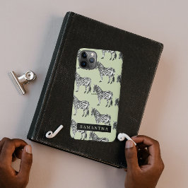 Capa Para iPhone Nome Personalizado e Padrão Selvagem de Zebra Selv