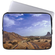 A beleza encantadora da natureza deserta sob um az