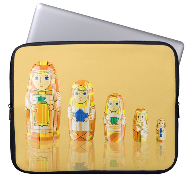 Capa Para Notebook A bolsa de laptop alaranjada das bonecas do russo (Frente)