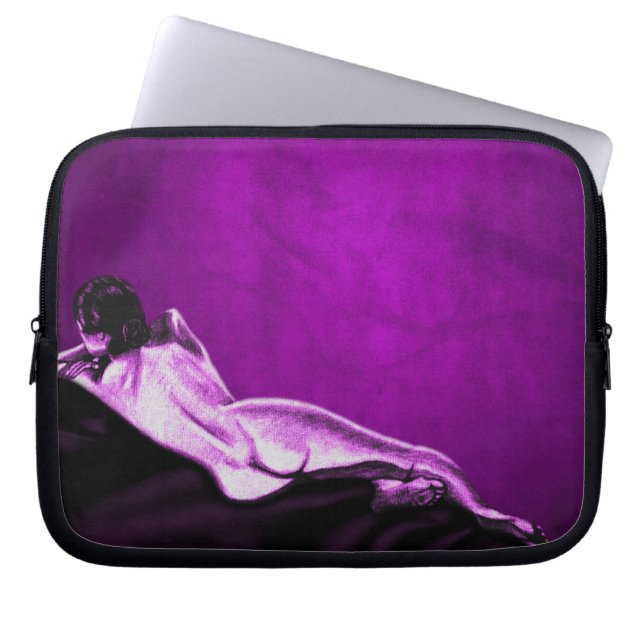Capa Para Notebook A Forma Feminina (Frente)