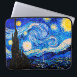 Capa Para Notebook A Noite Estrelada de Vincent Van Gogh<br><div class="desc">Vincent Van Gogh Na Noite Estrelada. Esta é uma antiga obra-prima do pintor mestre holandês Vincent Van Gogh. Esta pintura de paisagem artística fina tem uma cor bela, vibrante e saturada. Vincent Van Gogh era um pintor impressionista holandês. Esta imagem está no dominio público</div>
