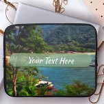 Capa Para Notebook A Yelapa View 0828<br><div class="desc">Pintura da Coleção "A Yelapa View 0828" Personalize na página do produto ou clique no botão "Personalizar" para obter mais opções de design. Projetado criado da minha pintura "A Yelapa View 0828", capturando a vista quando caminhava até a praia na pequena baía de Yelapa do Hotel Casa Bajia Bonita, localizado...</div>